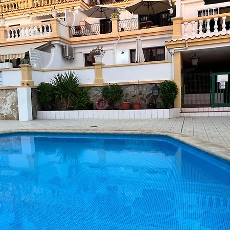 דירה With Pools